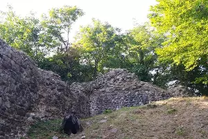 Крепость Багу &copy;&nbsp;Фото Юлии Акимовой, instagram.com/fancyuniquecorn