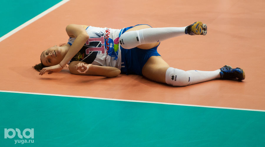 Краснодарские волейболистки дома переиграли московское "Динамо" &copy;&nbsp;Елена Синеок, ЮГА.ру