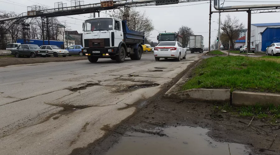 Ул. Новороссийская, Краснодар &copy;&nbsp;Фото Елены Синеок, Юга.ру