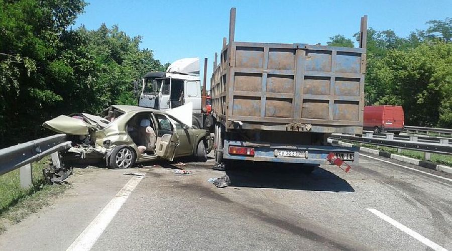 ДТП в Динском районе &copy;&nbsp;Фото пресс-службы ГУ МВД по Краснодарскому краю
