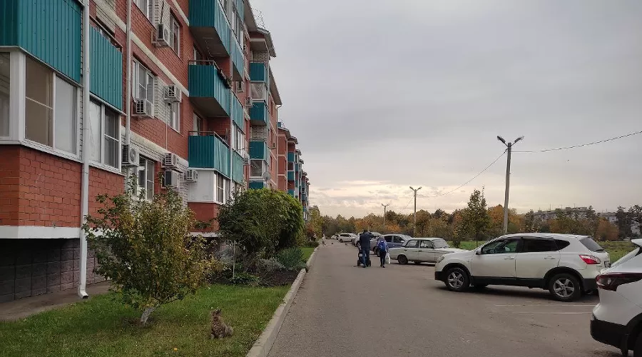 ЖК «Прогресс» в посёлке Берёзовый &copy;&nbsp;Фото Иолины Грибковой, Юга.ру