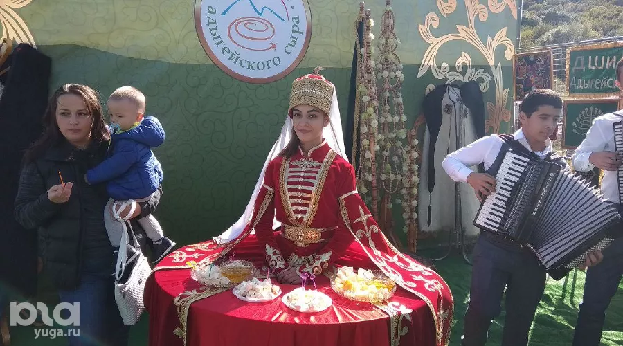 Десятый фестиваль адыгейского сыра &copy;&nbsp;Фото Елены Малышевой, Юга.ру