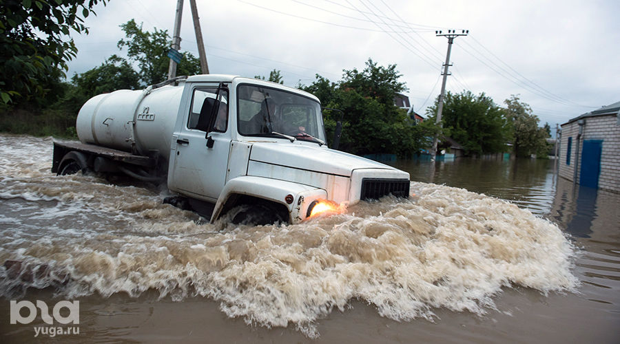 Подтопление в селе Левокумка Ставропольского края © Фото Антона Подгайко, Юга.ру