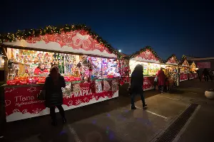 Новогодняя ярмарка в торговом квартале «Центр города» в Краснодаре &copy;&nbsp;Фото Елены Синеок, Юга.ру