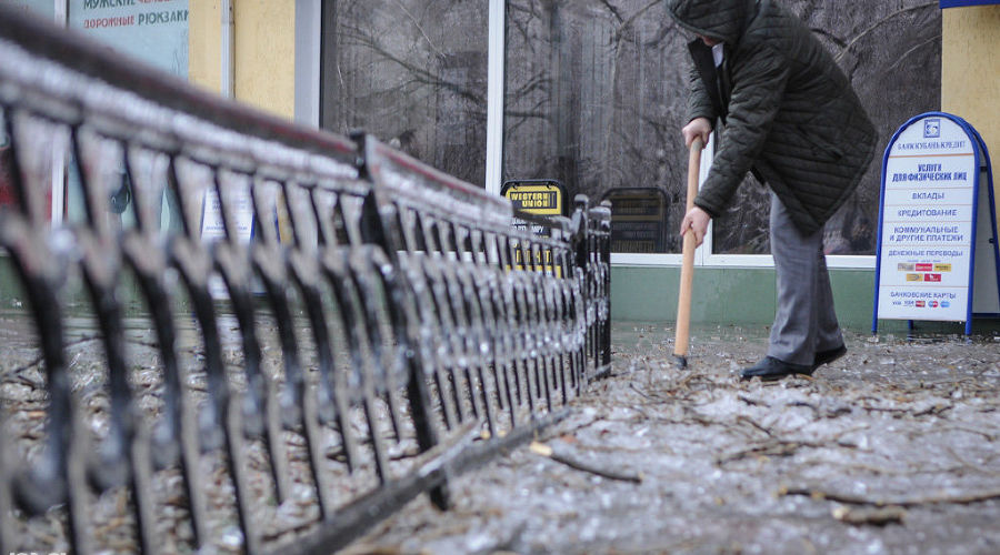 Последствия ледяного дождя в Краснодаре &copy;&nbsp;Елена Синеок, ЮГА.ру