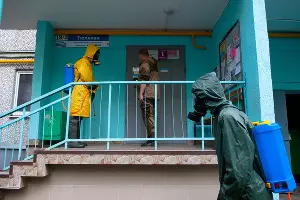 Дезинфекция жилых домов в Краснодаре &copy;&nbsp;Фото Дмитрия Леснова, Юга.ру