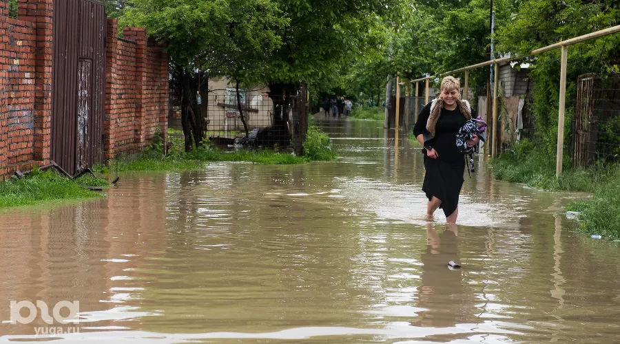 Подтопление в селе Левокумка Ставропольского края &copy;&nbsp;Фото Антона Подгайко, Юга.ру