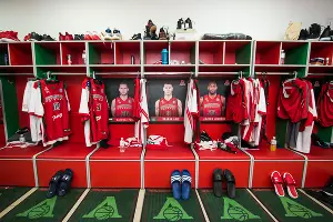 Раздевалка БК &laquo;Локомотив-Кубань&raquo; &copy;&nbsp;Фото Елены Синеок, Юга.ру