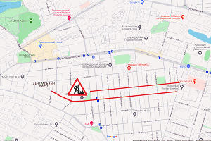 Красным цветом отмечены участки улиц Лесной и Ковтюха, на которых в мае 2024-го стартовал ремонт © Скриншот сайта Google.com/maps