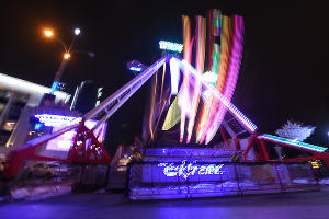 Рождественская ярмарка на Главной городской площади Краснодара © Фото Елены Синеок, Юга.ру