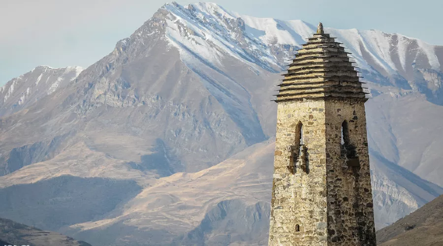Башенный комплекс Эрзи в Джейрахском районе республики Ингушетия &copy;&nbsp;Елена Синеок, ЮГА.ру