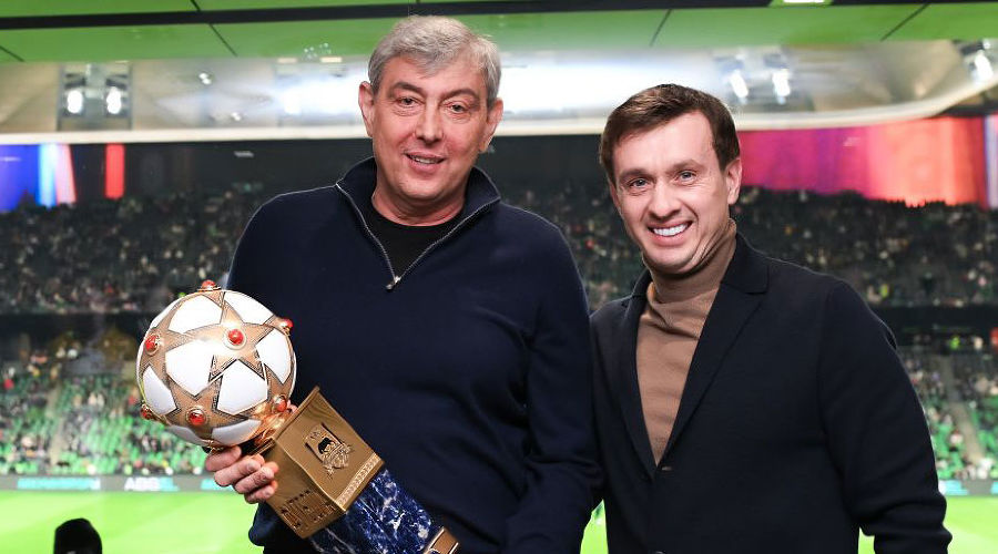 Сергей Галицкий получил награду за значительный вклад в развитие футбола
