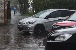 Дождь в Краснодаре &copy;&nbsp;Фото Елены Синеок, Юга.ру