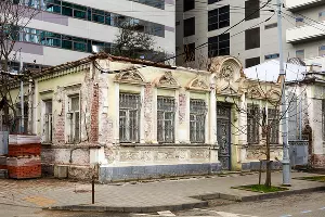 Особняк Пятковой на ул. Орджоникидзе, 50 в Краснодаре, 18 апреля 2026 года &copy;&nbsp;Фото Дмитрия Кравченко