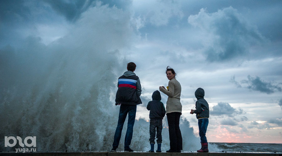 Шторм в Сочи © Фото Нины Зотиной, Юга.ру