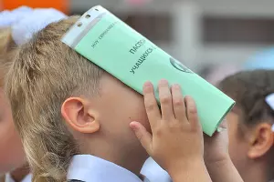 1 сентября в краснодарской школе &copy;&nbsp;Елена Синеок. ЮГА.ру