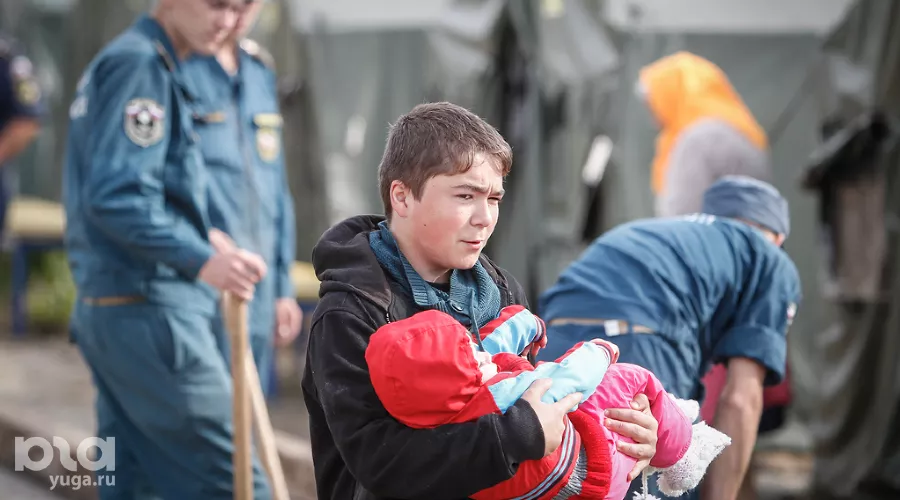 Лагерь беженцев на границе между Украиной и Россией &copy;&nbsp;Эдуард Корниенко, ЮГА.ру