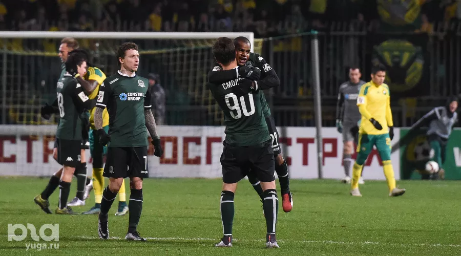 "Краснодар" обыграл "Кубань" со счетом 3:2 &copy;&nbsp;Елена Синеок, ЮГА.ру