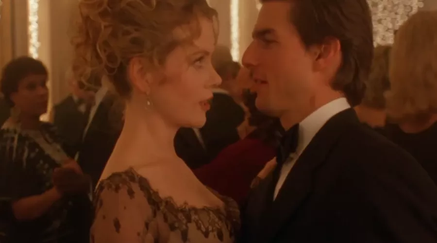 Кадр из фильма «С широко закрытыми глазами» &copy;&nbsp;Скриншот видео с Rutube-канала &laquo;Фильмач — фильмы и сериалы онлайн&raquo;