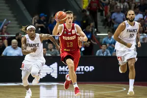 Россия уступила Франции в отборочном турнире КМ-2019 по баскетболу в Краснодаре &copy;&nbsp;Фото Елены Синеок, Юга.ру