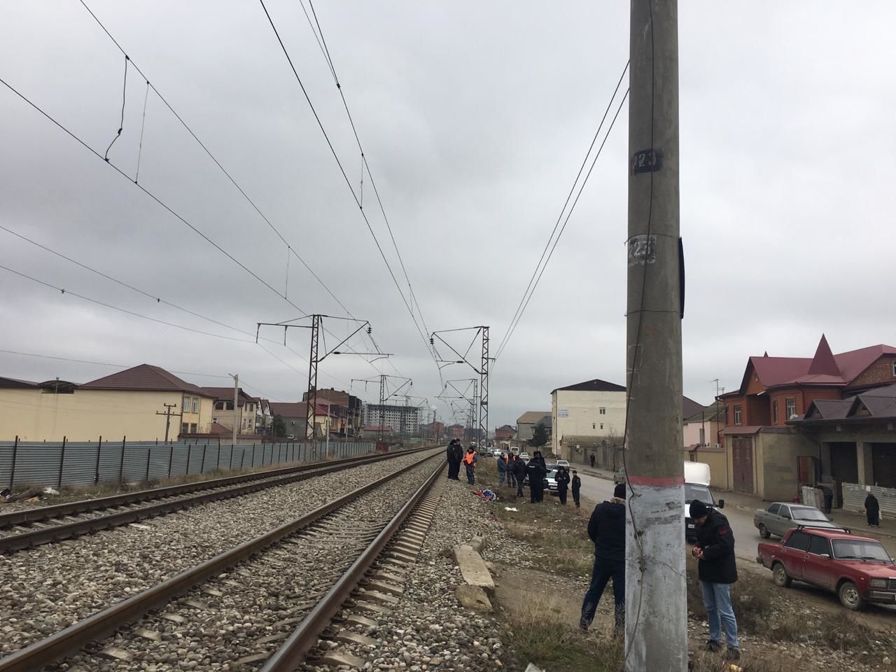 Что происходит в тарках в дагестане. Станция Тарки Махачкала. Дагестан ЖД вокзал. Поезд Махачкала Дербент. Электричка Дагестан Дербент Махачкала.