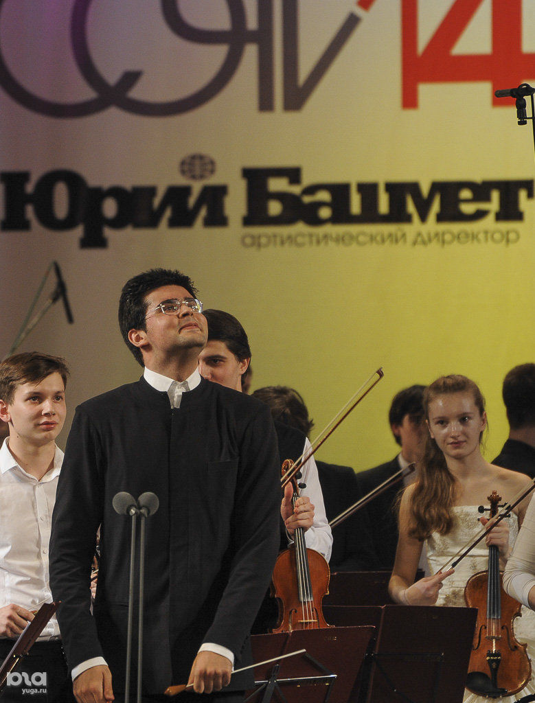 закрытие фестиваля башмета. башмет солисты москвы 1986. «зимний фестиваль искусств юрия башмета». закрытие фестиваля башмета. тюменская филармония алябьевская осень макаров.