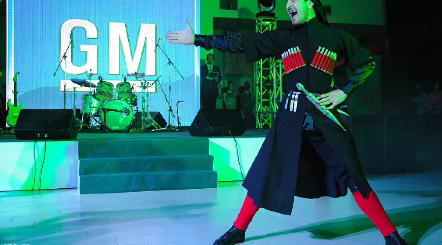 Открытие дилерского центра Chevrolet-Opel-Cadillac &copy;&nbsp;Елена Синеок, ЮГА.ру