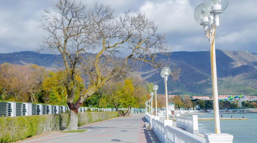 Набережная в Геленджике &copy;&nbsp;Фото kseniia12393, freepik.com