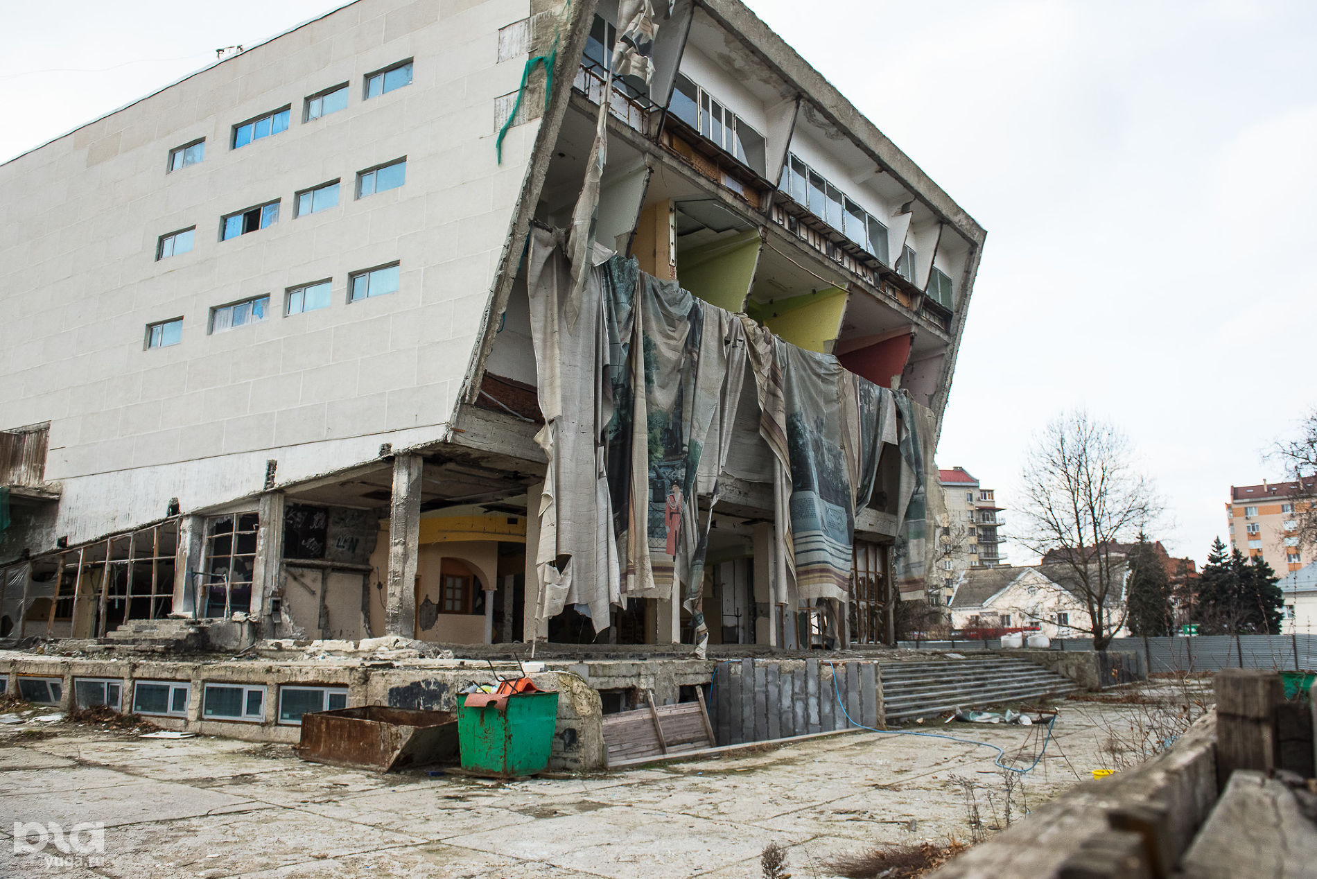 Кинотеатр «Аврора», ул. Красная, 2019 год © Фото Елены Синеок, Юга.ру