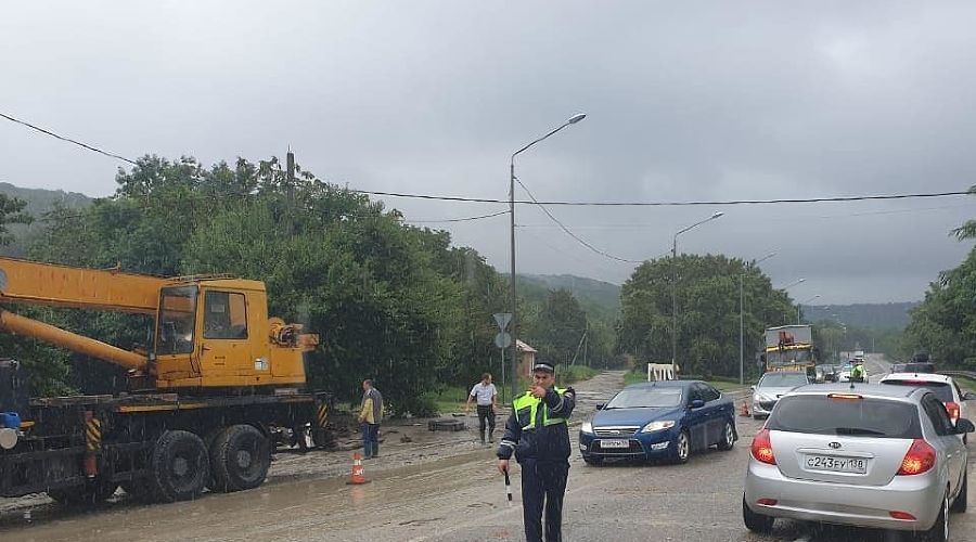 погода в тихорецке. кубань погода сегодня новости последнего. кубань погода сегодня новости последнего. темрюк последние события. славянск на кубани дождь.