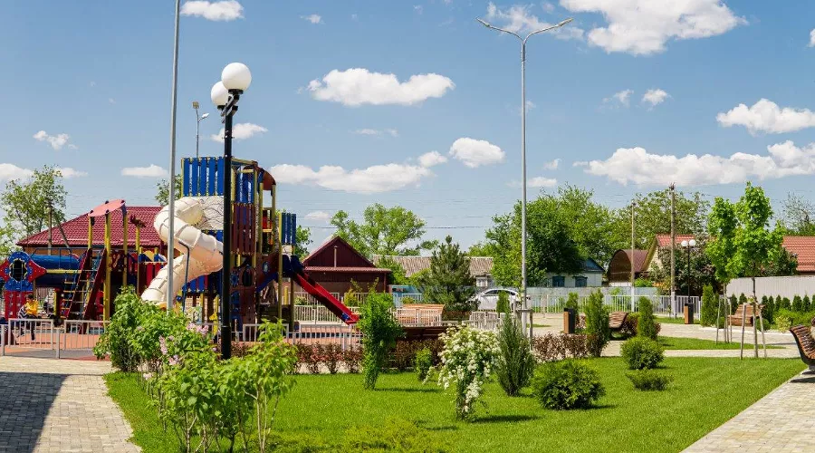 Парк в селе Урмия &copy;&nbsp;Фото Алины Чесноковой, предоставлено пресс-службой федерального девелопера &laquo;Неометрия&raquo;