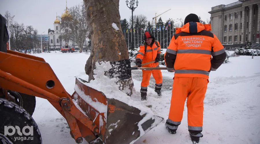 Снегопад в Краснодаре &copy;&nbsp;Елена Синеок, ЮГА.ру