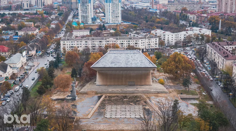 Кинотеатр «Аврора». Вид сверху &copy;&nbsp;Фото Антона Быкова, Юга.ру