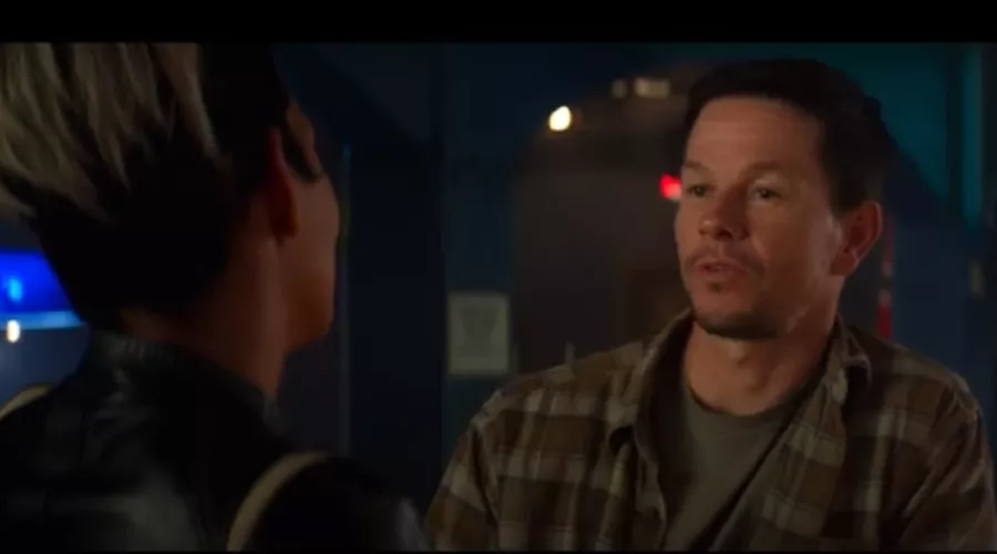 Кадр из трейлера к фильму «Наш человек из Джерси» &copy;&nbsp;Скриншот видео с YouTube-канала &laquo;Все комедии&raquo;