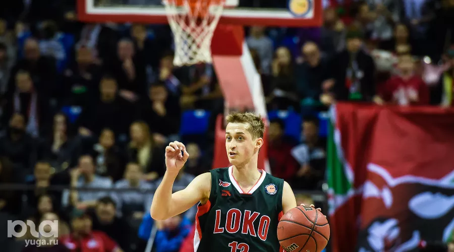 Защитник ПБК «Локомотив-Кубань» Дмитрий Хвостов &copy;&nbsp;Фото Елены Синеок, Юга.ру