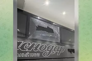 В этом автобусе 2 ноября 2025 г. футболисты «Спартака» приехали на матч с «Краснодаром» &copy;&nbsp;Скриншот публикации в телеграм-канале &laquo;У Кузьмича|Спартак&raquo;, T.me/ykuzmicha