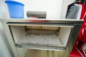 Раздевалка БК &laquo;Локомотив-Кубань&raquo; &copy;&nbsp;Фото Елены Синеок, Юга.ру