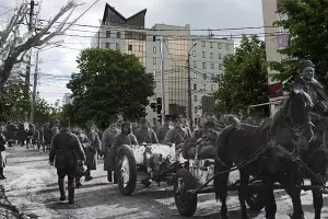 Прошлое и настоящее Краснодара в одном кадре &copy;&nbsp;Коллаж Елены Синеок