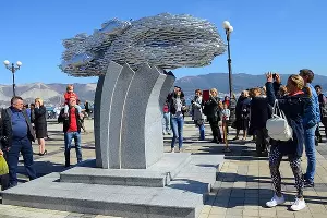 Памятник хамсе в Новороссийске &copy;&nbsp;Фото с сайта admnvrsk.ru