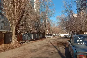 Гаражи и заборы во дворах на пересечении Российской и 40 лет Победы &copy;&nbsp;Фото Яры Гуляевой, Юга.ру