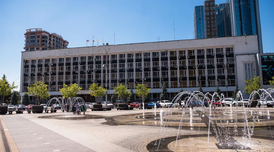 Городская дума Краснодара &copy;&nbsp;Фото Елены Синеок, Юга.ру