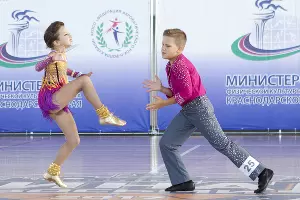 Открытый чемпионат и первенство Краснодарского края по акробатическому рок-н-роллу &copy;&nbsp;Фото пресс-службы министерства физической культуры и спорта Краснодарского края