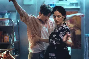 Барри Кеоган и Райли Кио в фильме Кантемира Балагова «Варенье из бабочек» &copy;&nbsp;Фото киностудий AR Content, Why Not Productions, Goodfellas