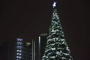 Рождественская ярмарка на Главной городской площади Краснодара &copy;&nbsp;Фото Елены Синеок, Юга.ру