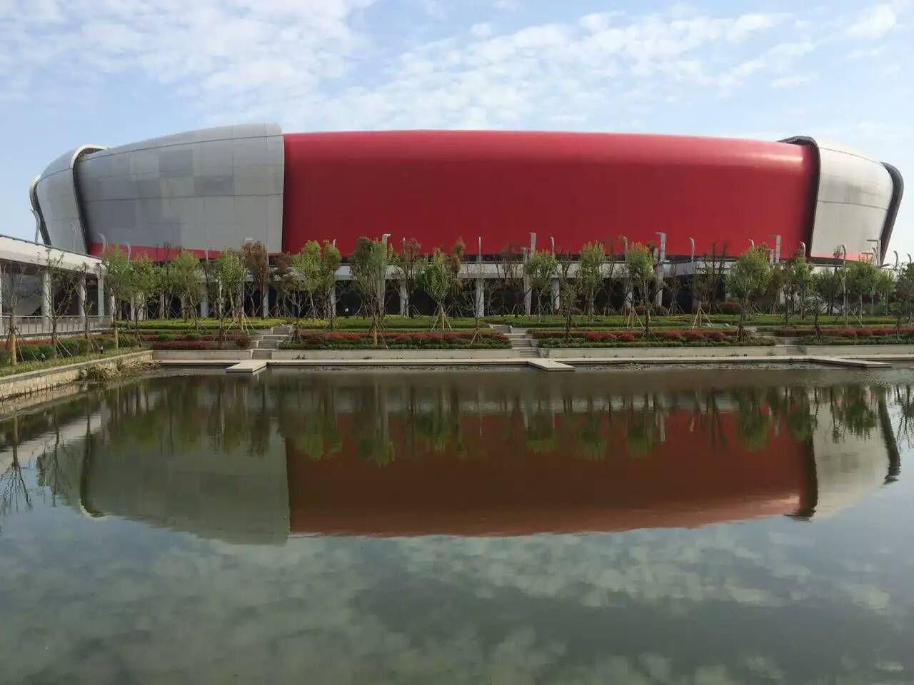 Стадион спортивного центра Яньчэна (Яньчэн) © Фото baidu.com