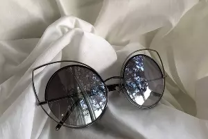 Очки Marc Jacobs из &laquo;Открыто&raquo; &copy;&nbsp;Фото Алины Перадзе