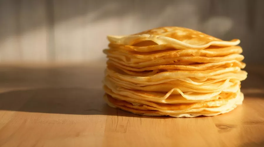 блины &copy;&nbsp;Изображение сгенерировано нейросетью Gigachat