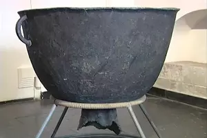 «Священный котел нартов» &copy;&nbsp;Скриншот видео из аккаунта ГТРК &laquo;Адыгея&raquo;, www.instagram.com/gtrkadygeia