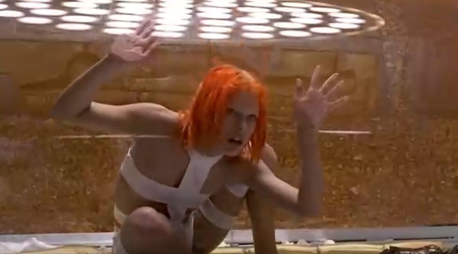 Кадр из фильма «Пятый элемент» &copy;&nbsp;Скриншот видео с Rutube-канала &laquo; Альберт Мишарин 116 RUS&raquo;