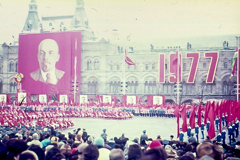 Празднование годовщины Октябрьской революции, Москва, 7 ноября 1977 года © Фото Szilas, wikimedia.org (Public Domain)